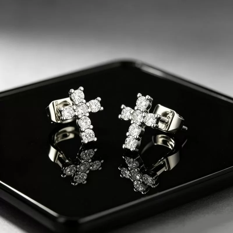 work natural diamond halo ring