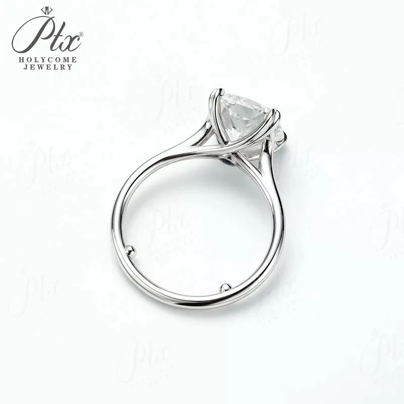 synthetic diamond promise ring turns finger black